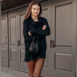 Free People Juicy Long Sleeve Top in Black size Medium